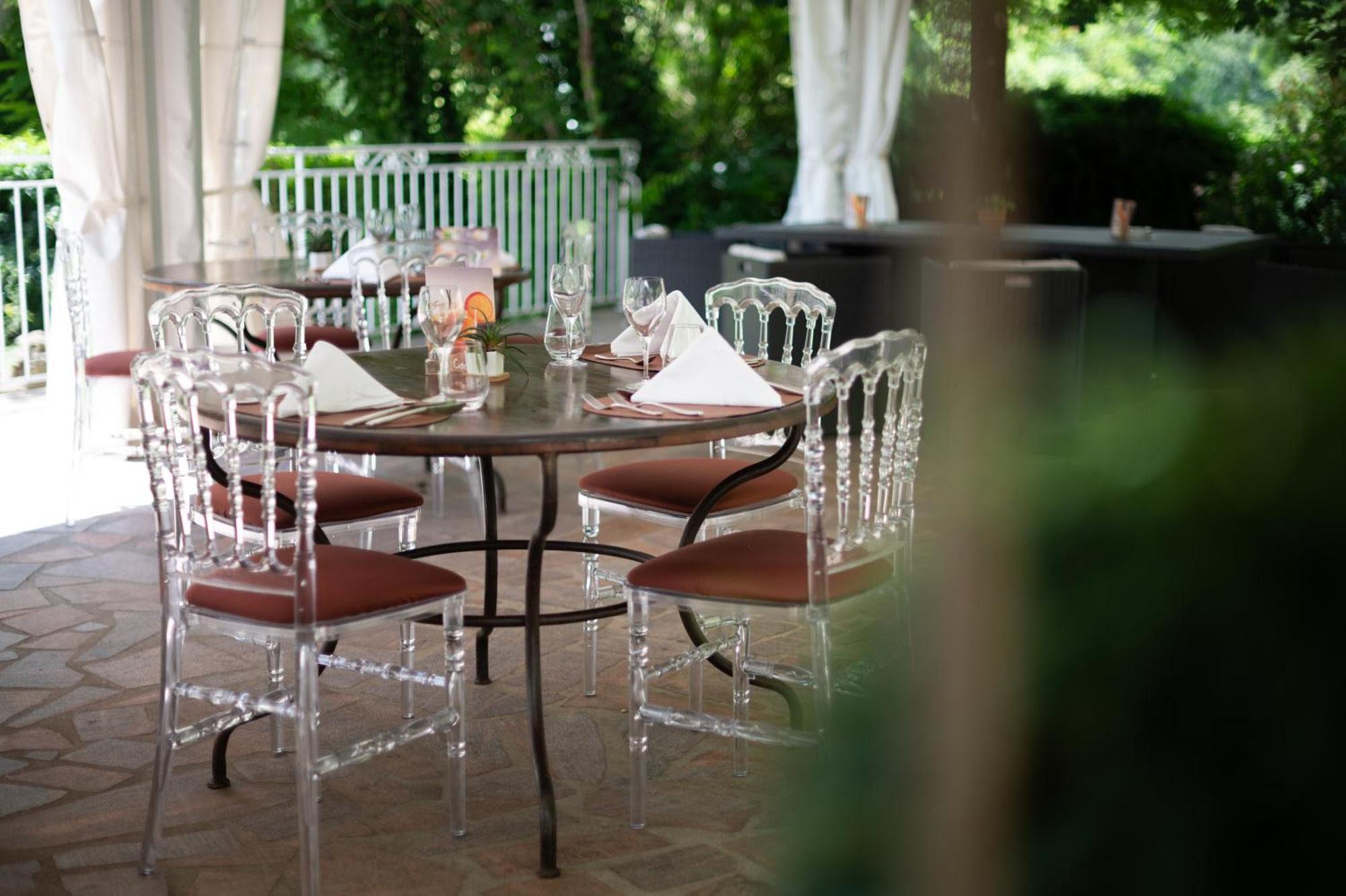 Logis Hotels - Hotel Restaurant Domaine Les Falaises 马特尔 外观 照片