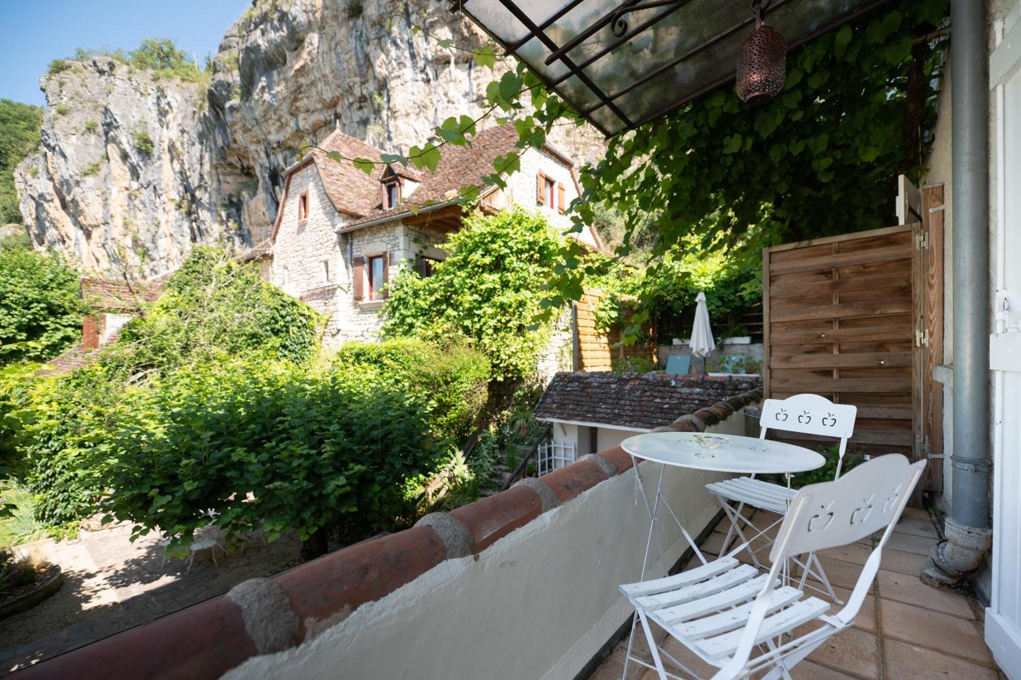 Logis Hotels - Hotel Restaurant Domaine Les Falaises 马特尔 外观 照片